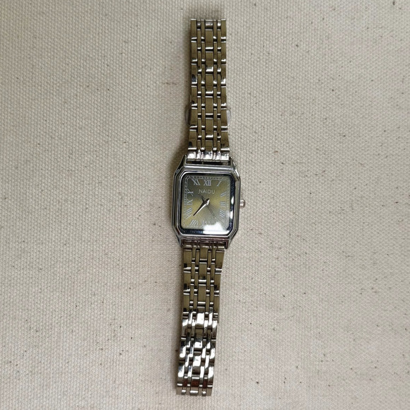 Silver Watch green Face Unisex Minimalist 1.5" Diameter Quartz New - Picture 7 of 7